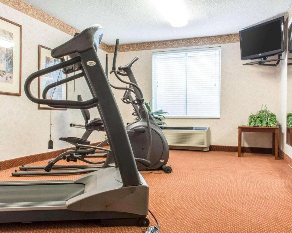 Hotel Quality Geneseo