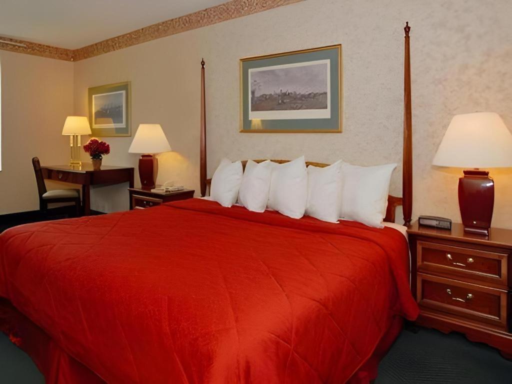 Quality Hotel Geneseo